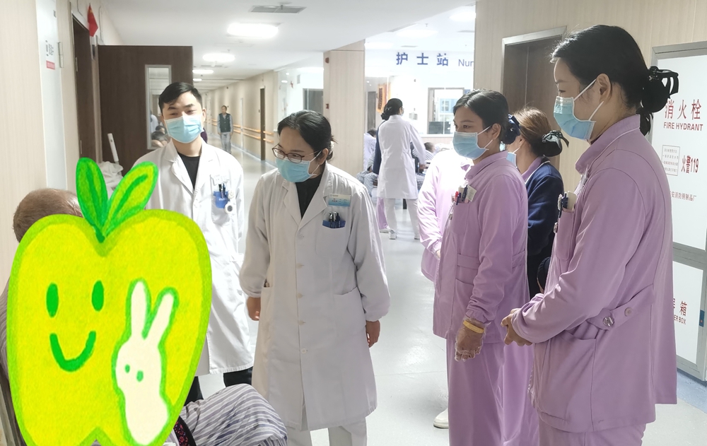 专业护航，温情相伴：国药东风茅箭医院老年医学科守护高龄患者健康